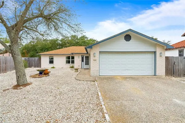 2105 Harbor, Rockport, TX 78382