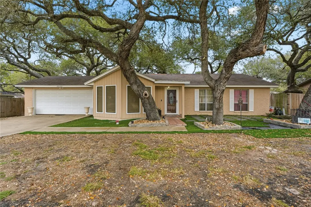 2044 La Quinta Drive, Ingleside, TX 78362 - Image #1
