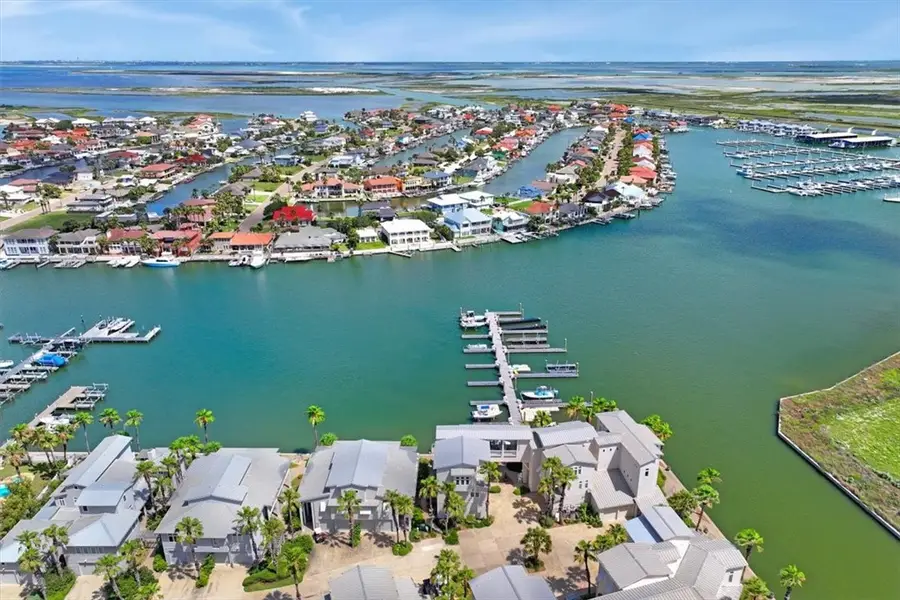 3700 Island Moorings Parkway #7, Port Aransas, TX 78373 - Image #3