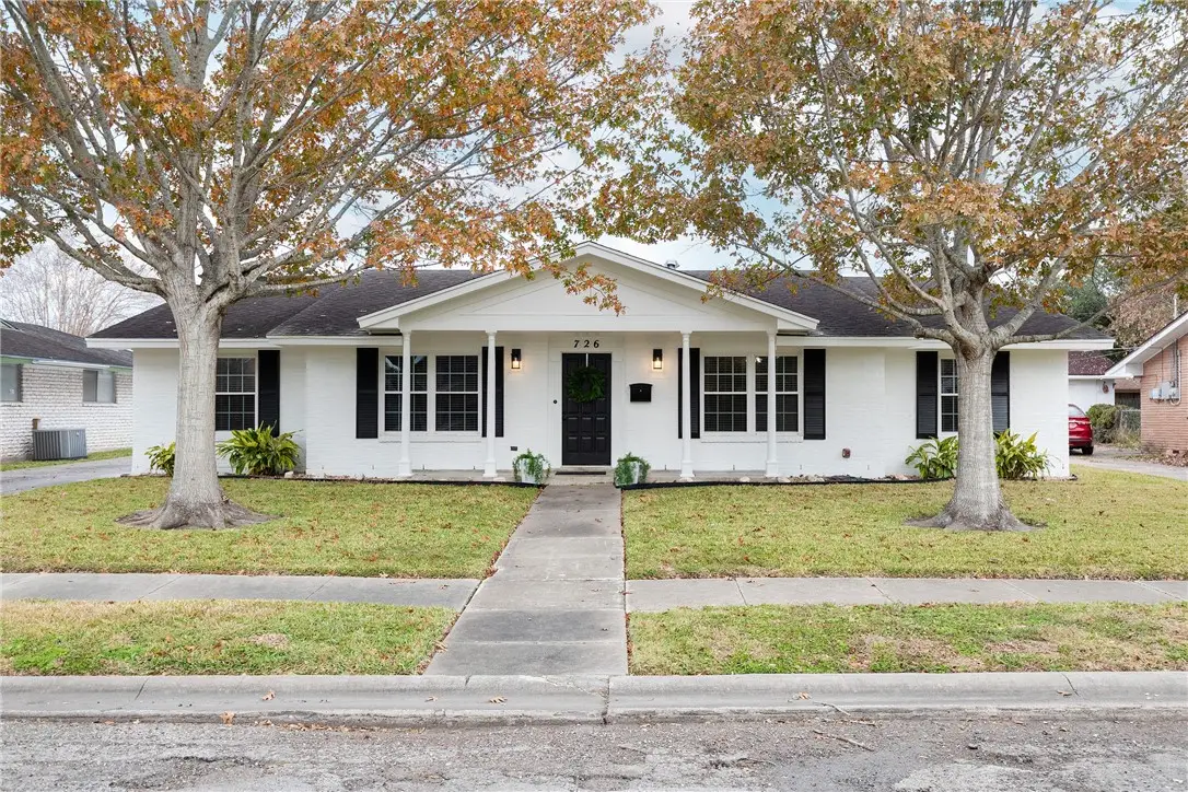 726 Meadowbrook Drive, Corpus Christi, TX 78412 - Image #1