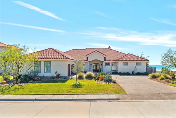 112 Baypoint Drive, Portland, TX 78374