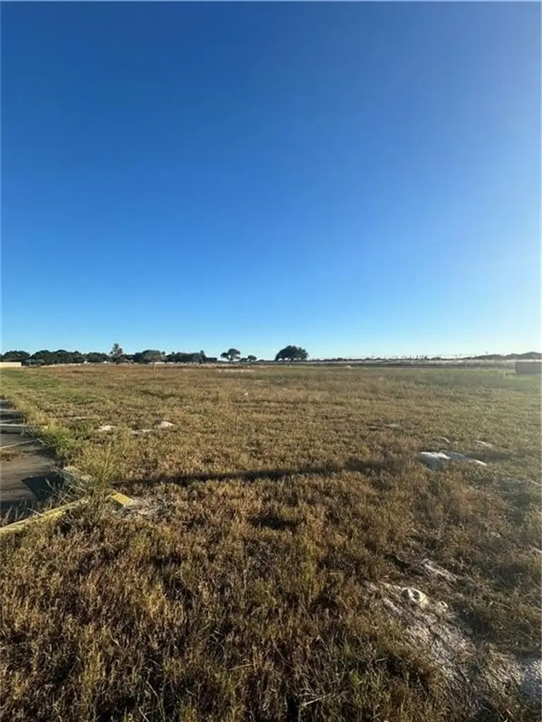 3449 Waldron, Corpus Christi, TX 78418 - Image #2