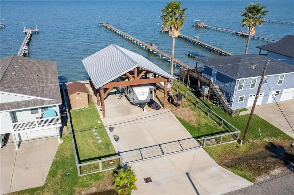 668 Copano Ridge Road, Rockport, TX 78382 - Image #1