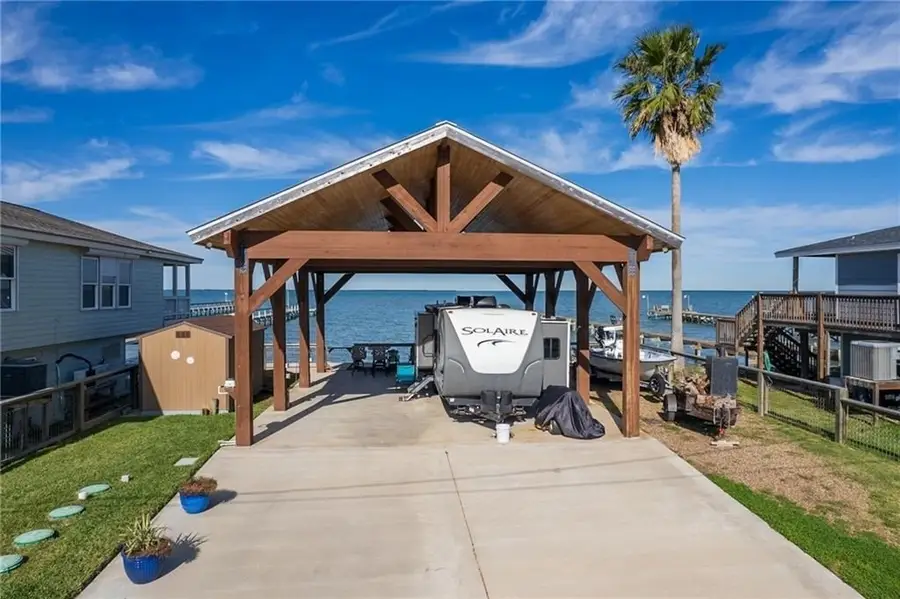 668 Copano Ridge Road, Rockport, TX 78382 - Image #3
