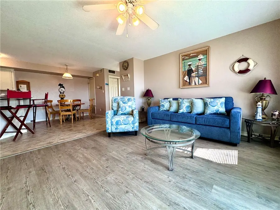 15125 Leeward Drive #10, Corpus Christi, TX 78418 - Image #3