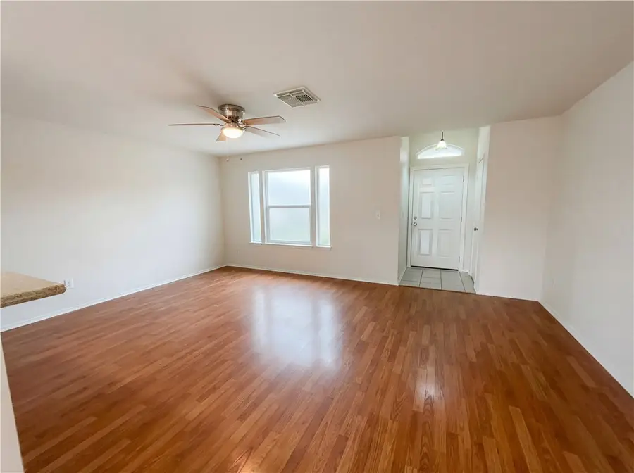 3201 Keltic Drive, Corpus Christi, TX 78414 - Image #3