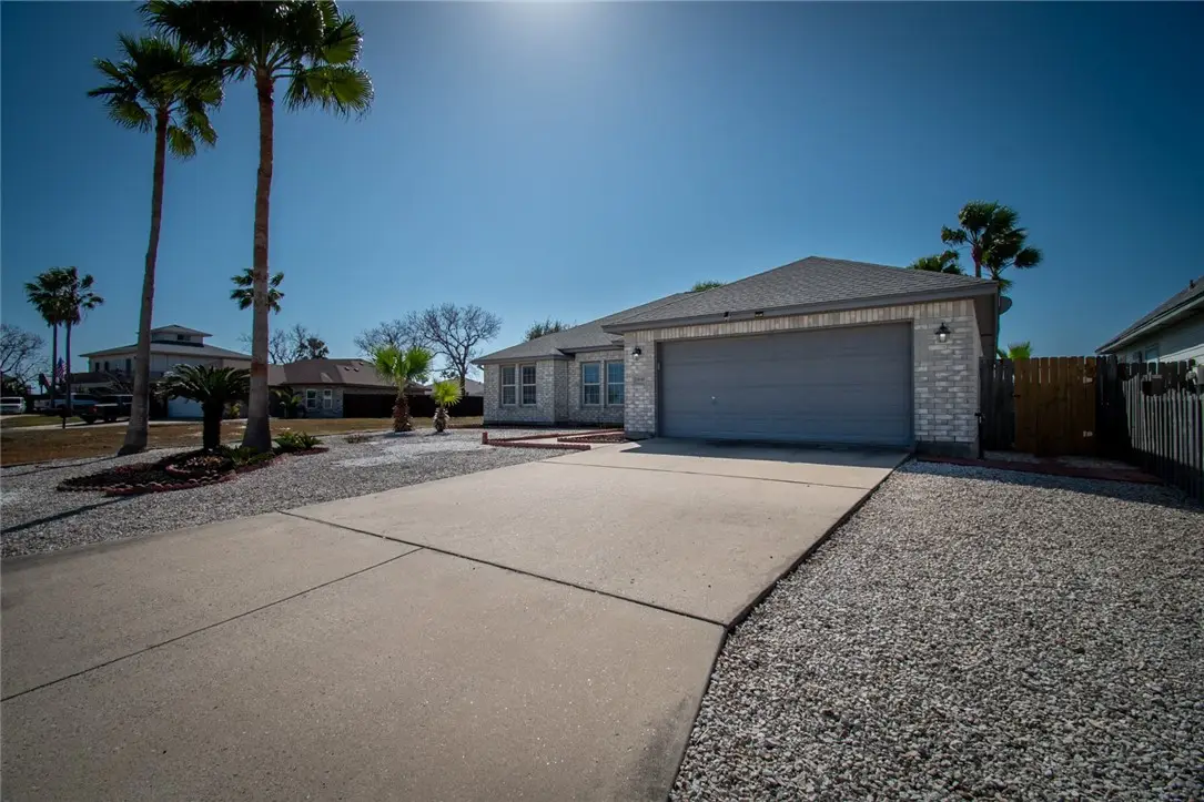 13945 Lighthouse Drive, Corpus Christi, TX 78418 - Image #1