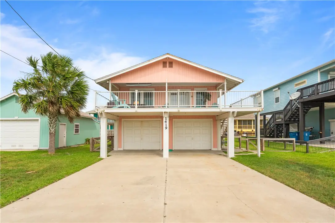 1419 S Magnolia, Rockport, TX 78382 - #1