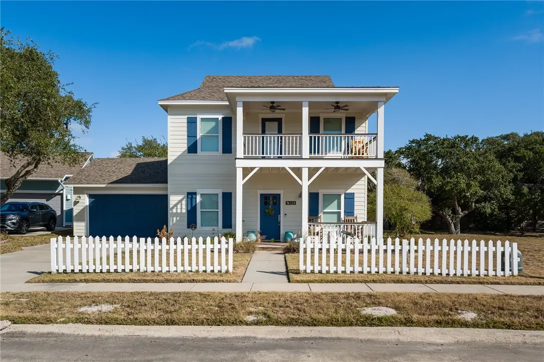 114 Boardwalk Avenue, Rockport, TX 78382 - Image #1