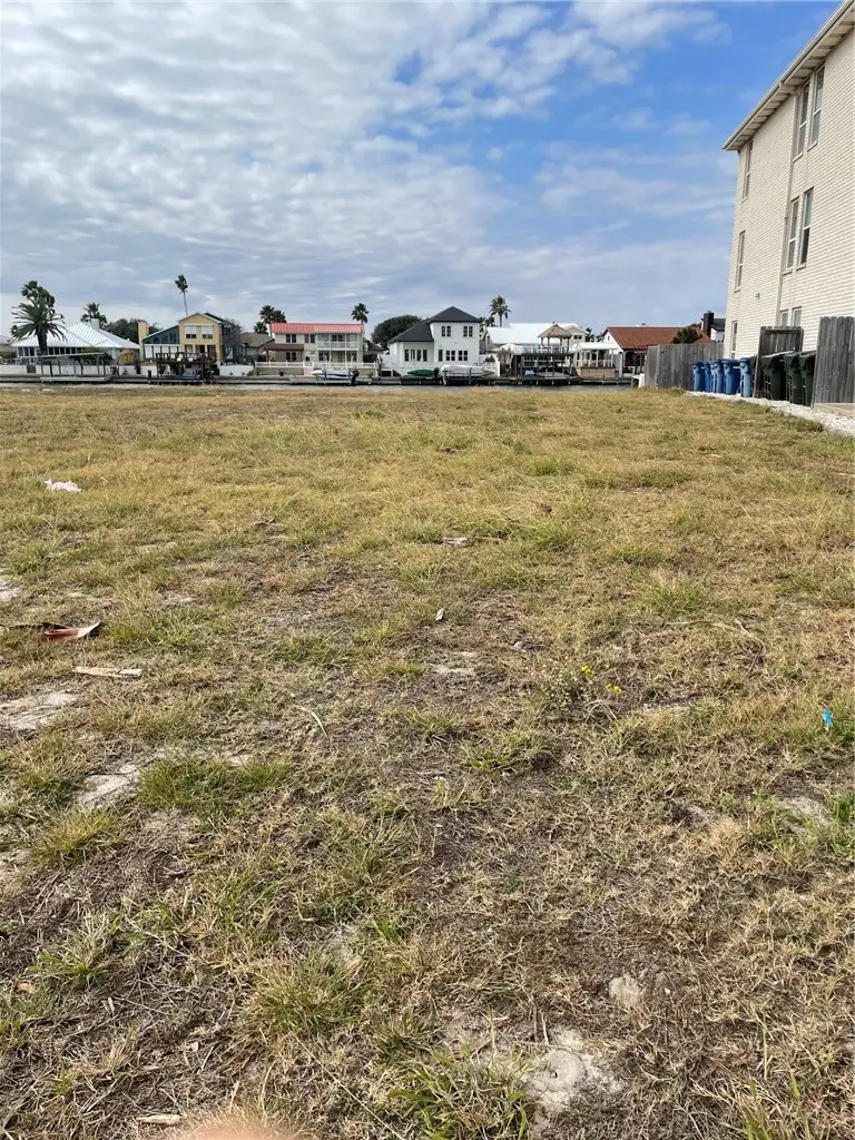 13945 Fortuna Bay Drive, Corpus Christi, TX 78418 - Image #2