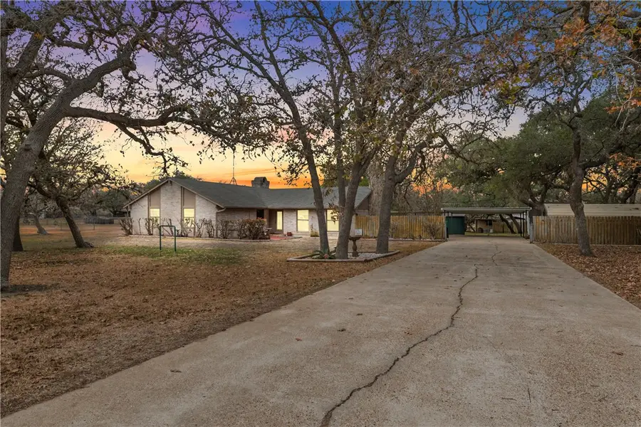 324 Stirrup, Victoria, TX 77905 - Image #2
