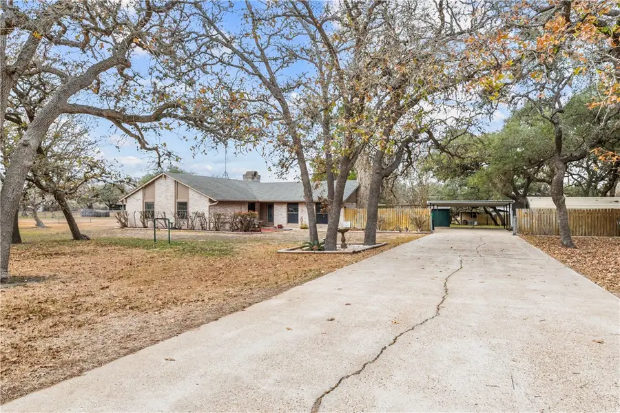 324 Stirrup, Victoria, TX 77905 - Image #3
