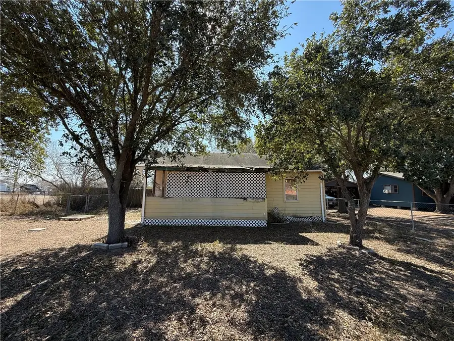 1409 E Santa Gertrudis Street, Kingsville, TX 78363 - #2