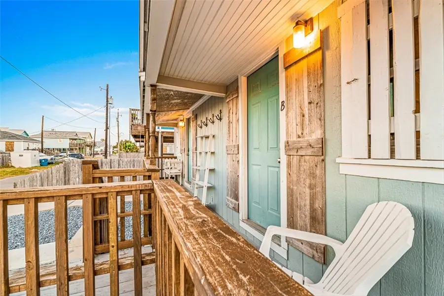 100 Brown Street, Port Aransas, TX 78373 - Image #3