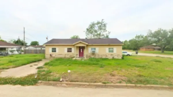 4490 Irene St, Beaumont, TX 77705