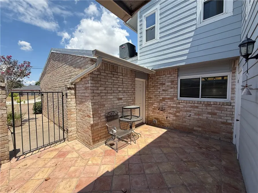 830 Cliff Drive #18, Portland, TX 78374 - Image #3