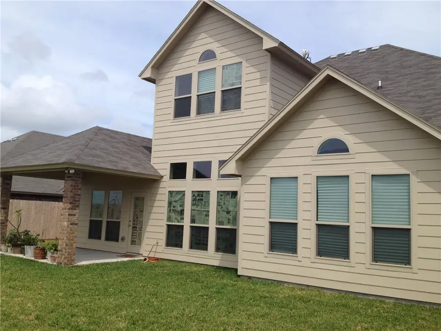 320 San Jose Street, Portland, TX 78374 - #2