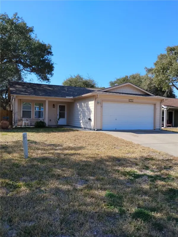 113 Sun Harbor Street, Rockport, TX 78382