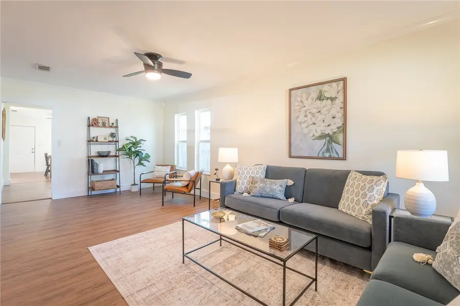 2853 Lawnview Street, Corpus Christi, TX 78404 - Image #3