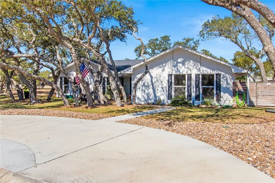 1806 Baywood Drive, Rockport, TX 78382 - Image #3