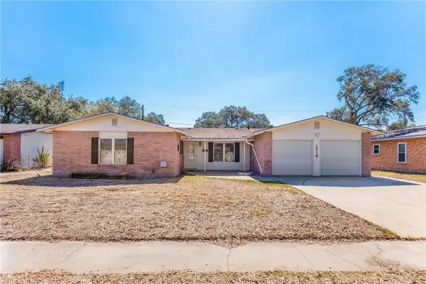 1719 Santa Fe, Kingsville, TX 78363