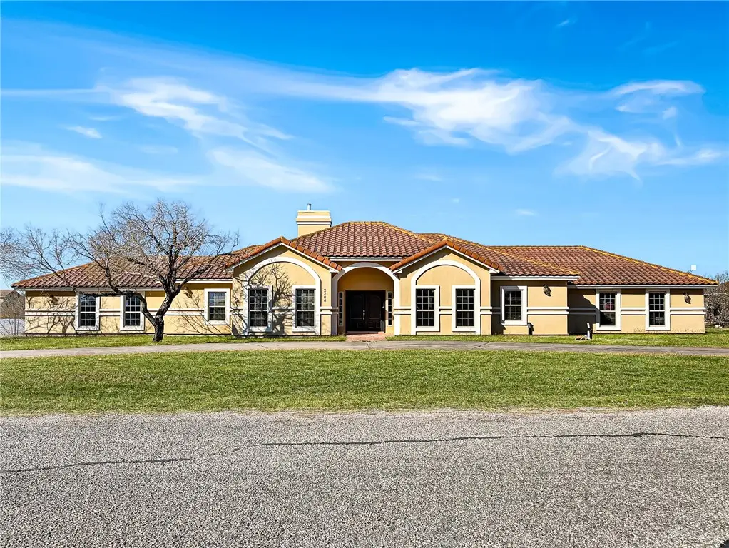 2204 Angel Court, Corpus Christi, TX 78415 - Image #1