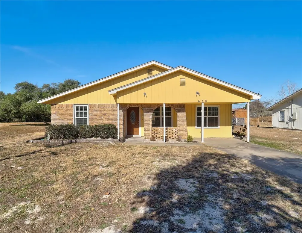 630 S Lamont, Aransas Pass, TX 78336 - #1