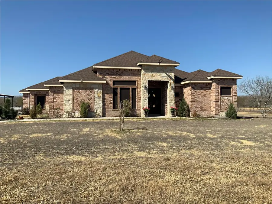 894 County Road 465, Alice, TX 78332 - #2