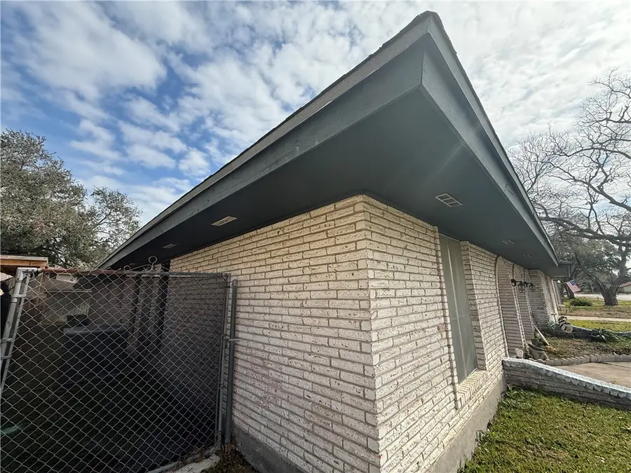 4312 Congressional Drive, Corpus Christi, TX 78413 - #2