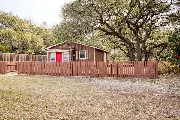 1822 Pace Avenue, Ingleside, TX 78362