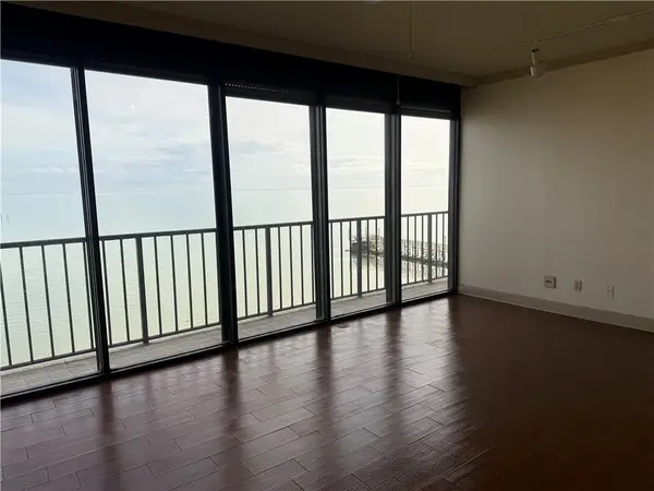 4350 Ocean Drive #301, Corpus Christi, TX 78412