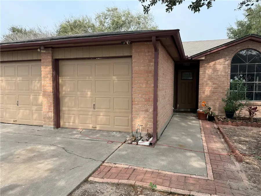 902 Saint Timothy Street, Corpus Christi, TX 78418 - #2