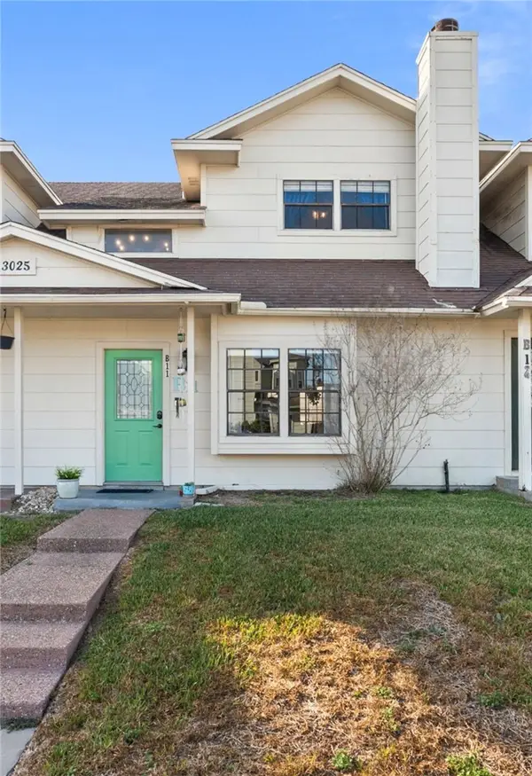 3025 Quail Springs #B11, Corpus Christi, TX 78414