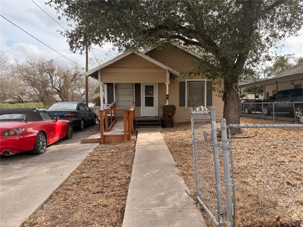 508 N 2nd Street, Kingsville, TX 78363 - #1