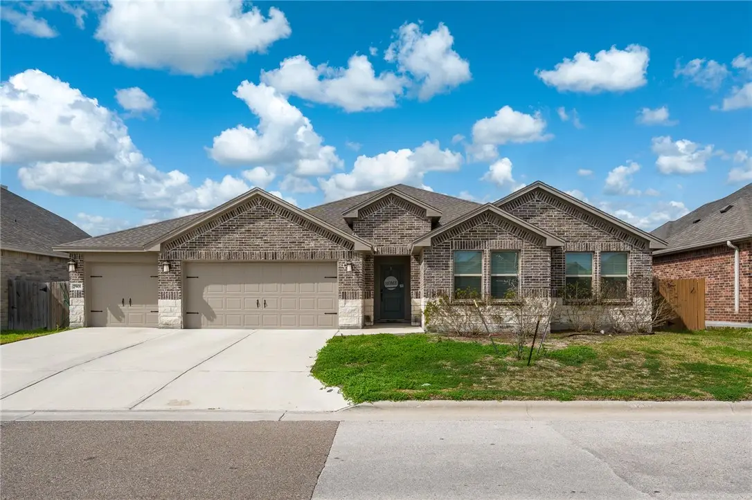 7901 Rancho Vista Boulevard W, Corpus Christi, TX 78414 - #1