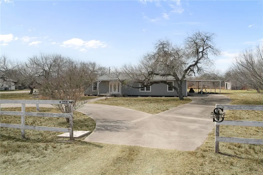 259 N County Road 1043, Kingsville, TX 78363 - #1