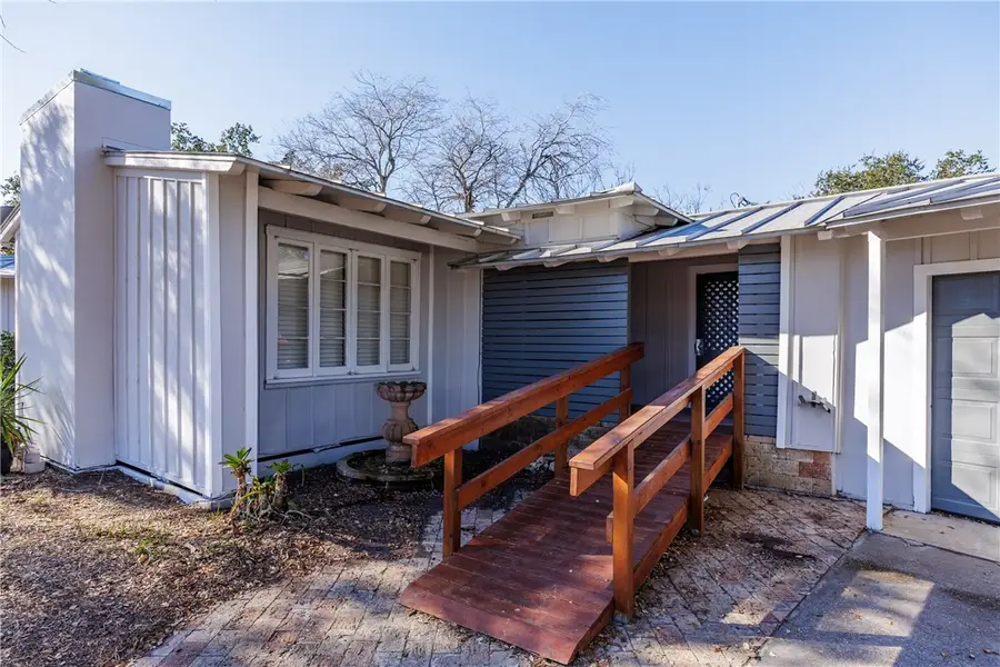 702 Texas Avenue, Corpus Christi, TX 78404 - #3