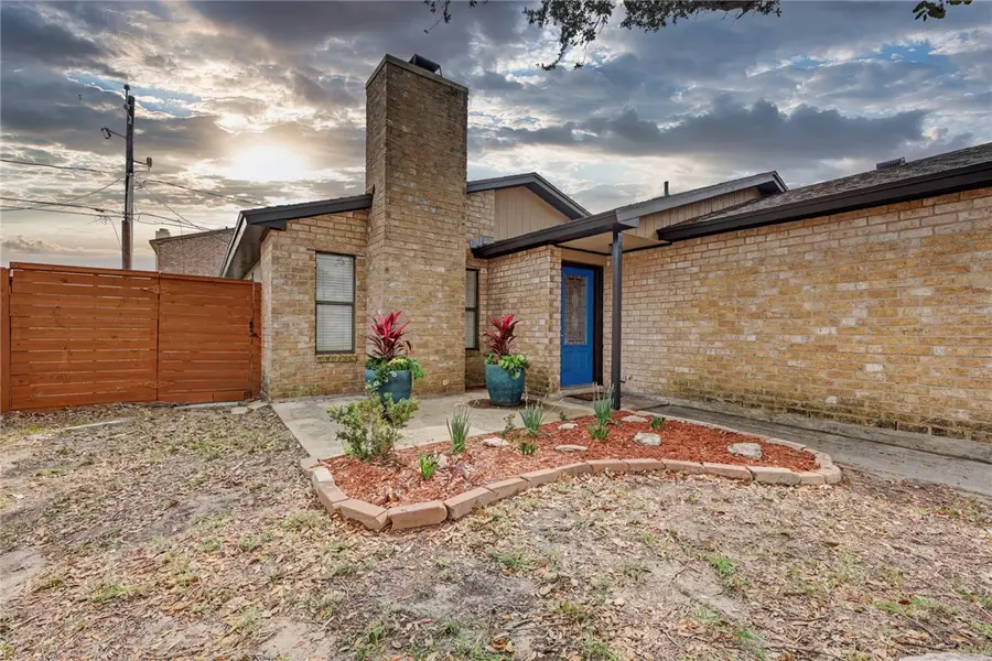 2730 Saint Peter Street, Corpus Christi, TX 78418 - #2