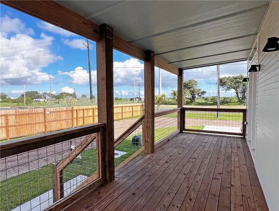 106 Landry Circle #106, Rockport, TX 78382 - #3