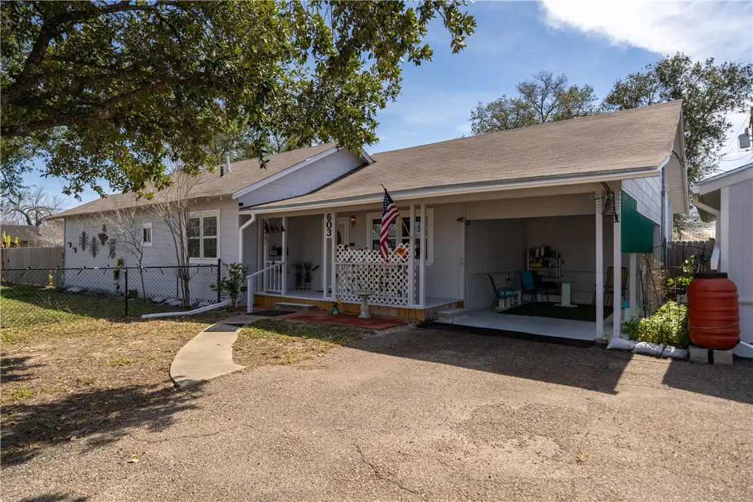 603 W Ave B, Kingsville, TX 78363 - #1