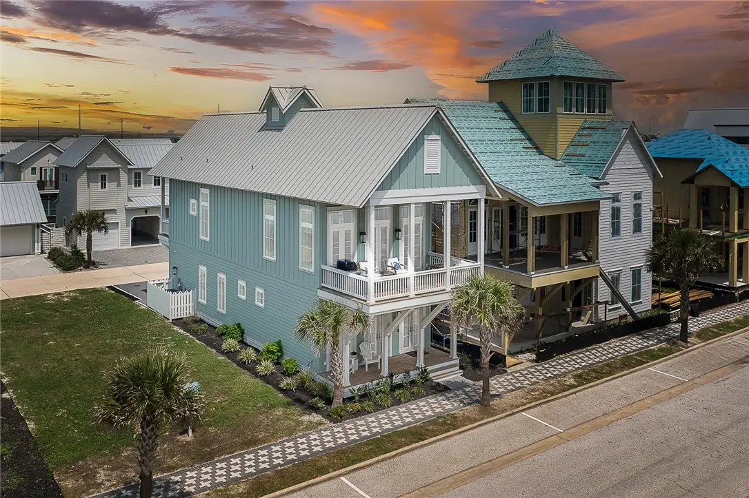 523 Sunrise Avenue, Port Aransas, TX 78373 - #1