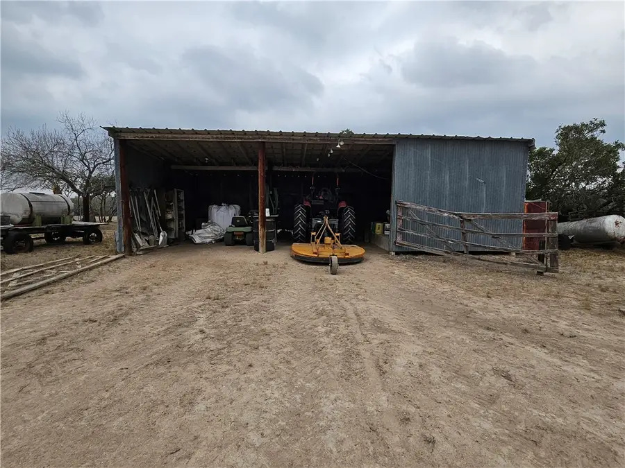 3073 Bravo 6, San Diego, TX 78384 - #2