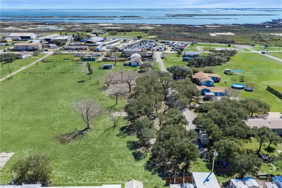 216 Hazlett Avenue, Aransas Pass, TX 78336 - #2
