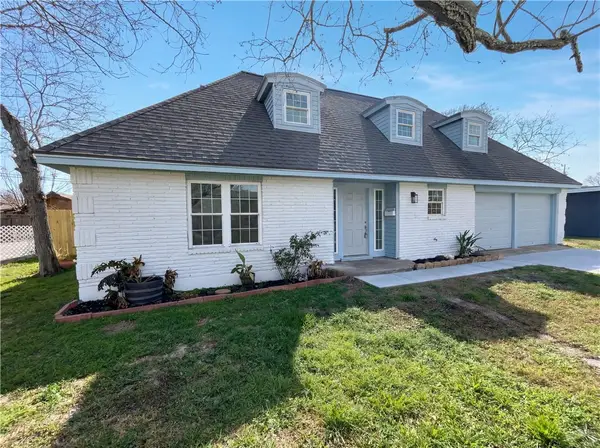 110 Driftwood Drive, Portland, TX 78374