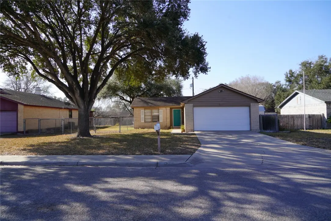 1205 Oregon Street, Alice, TX 78332 - #1