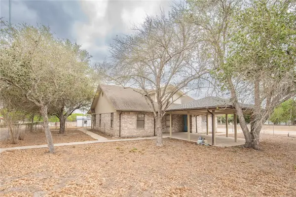 271 County Road 117, Alice, TX 78332