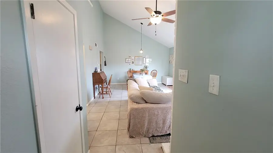 7252 The Mansions Drive #D4, Corpus Christi, TX 78414 - #3