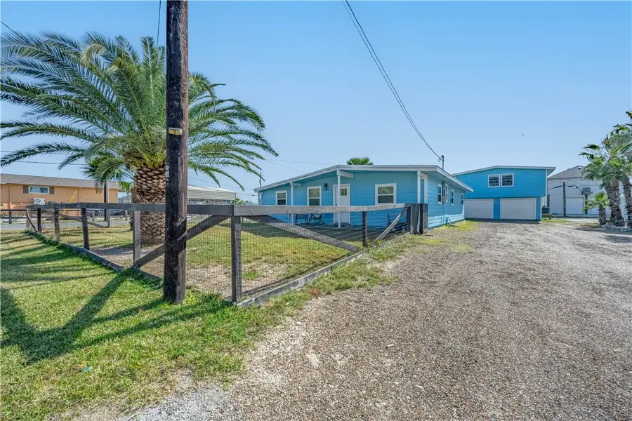 622 S Sandpiper, Ingleside, TX 78362 - #2