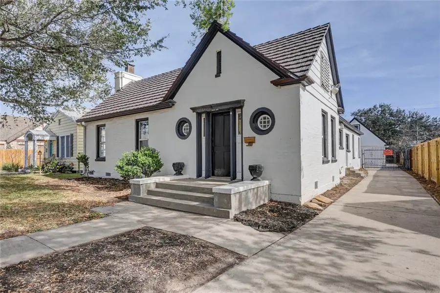 417 Cole Street, Corpus Christi, TX 78404 - #2