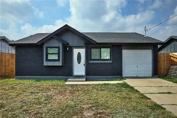 408 Avenue D, Sinton, TX 78387